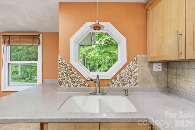 3383 Thickety Road, Clyde, NC 28721