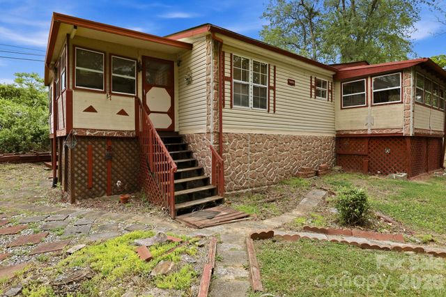 3383 Thickety Road, Clyde, NC 28721