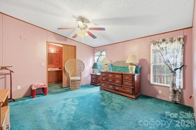 3383 Thickety Road, Clyde, NC 28721