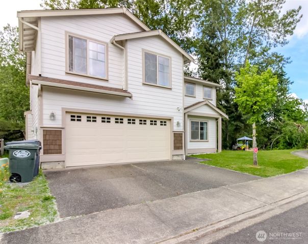 9506 10th Avenue E, Tacoma, WA 98445