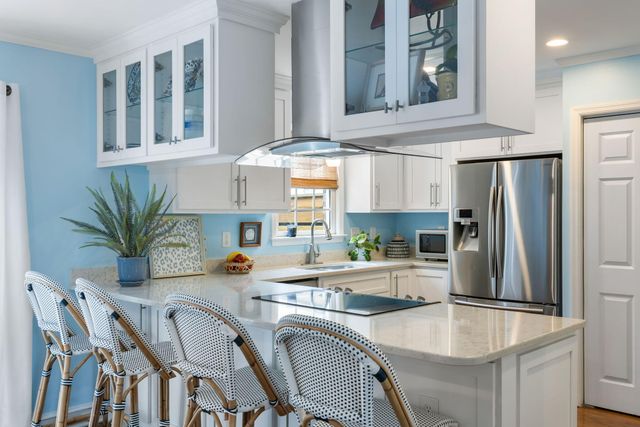 20 Charlestowne Court, Charleston, SC 29401