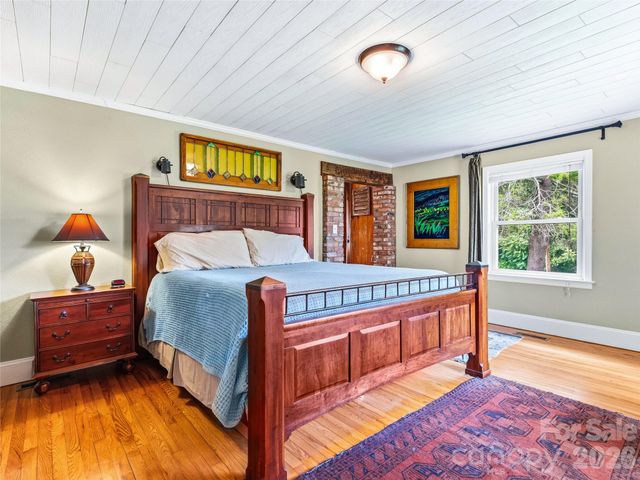 57 Langwell Avenue, Asheville, NC 28806