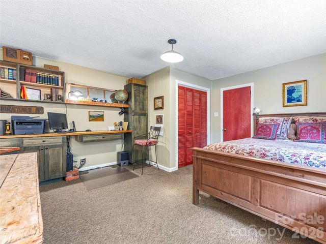 57 Langwell Avenue, Asheville, NC 28806