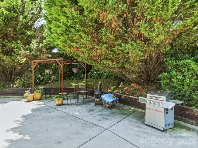 57 Langwell Avenue, Asheville, NC 28806