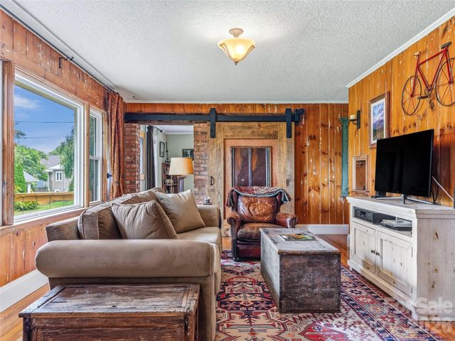 57 Langwell Avenue, Asheville, NC 28806