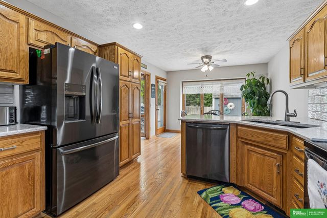 987 Sheridan Street, Fremont, NE 68025