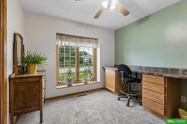 987 Sheridan Street, Fremont, NE 68025