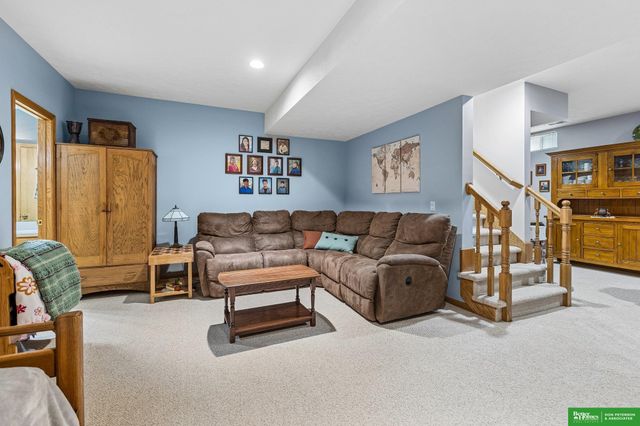 987 Sheridan Street, Fremont, NE 68025