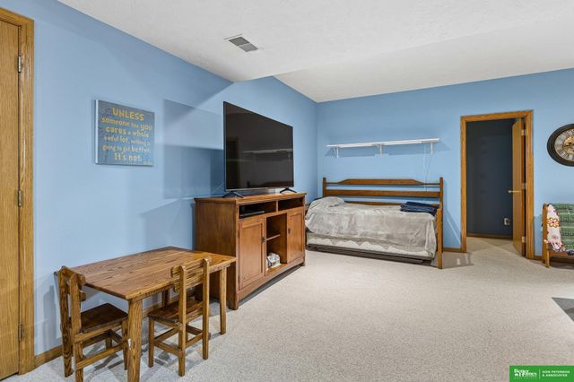987 Sheridan Street, Fremont, NE 68025