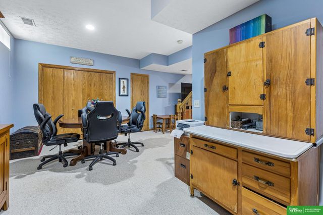 987 Sheridan Street, Fremont, NE 68025