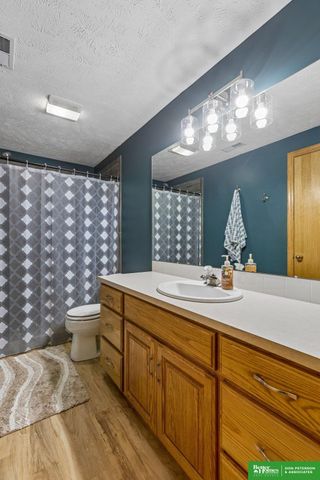 987 Sheridan Street, Fremont, NE 68025