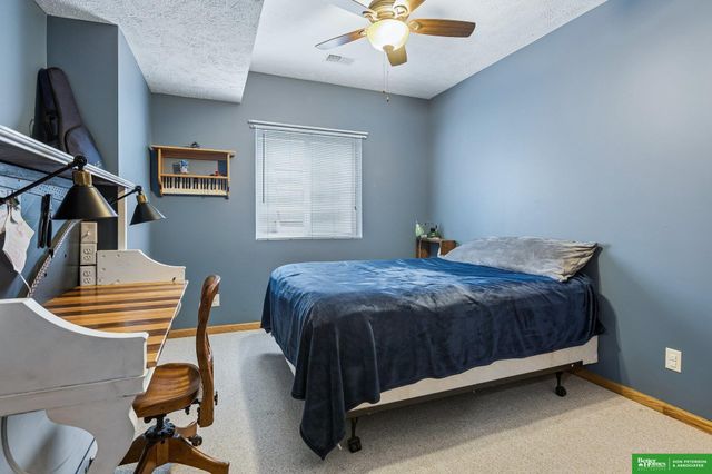 987 Sheridan Street, Fremont, NE 68025