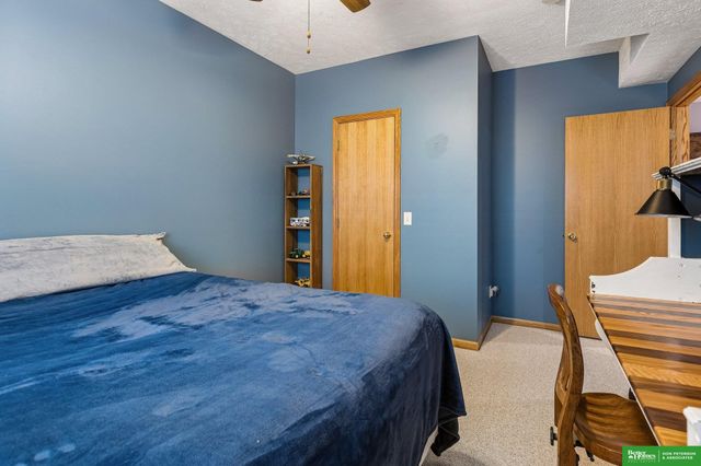 987 Sheridan Street, Fremont, NE 68025