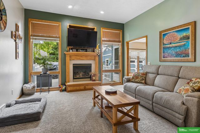 987 Sheridan Street, Fremont, NE 68025