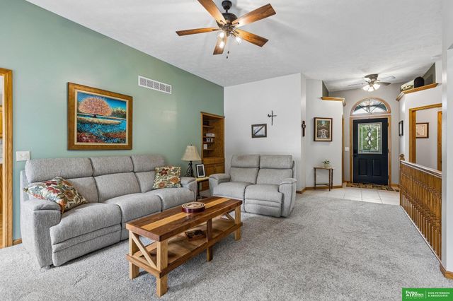 987 Sheridan Street, Fremont, NE 68025