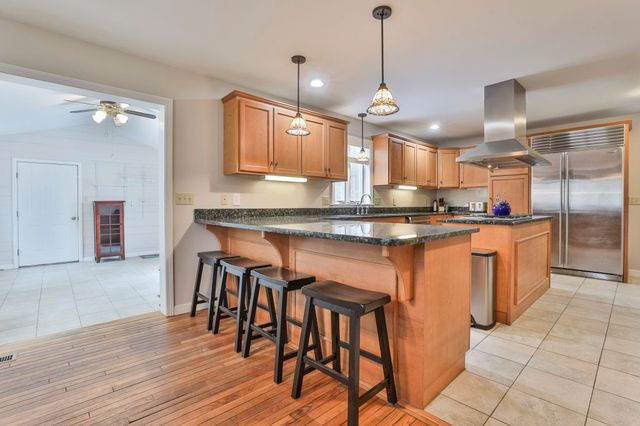 94 Breakneck Road, Newport, NH 03773