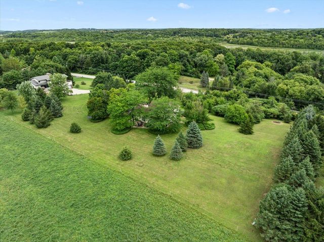 6043 State Highway 144, West Bend, WI 53095