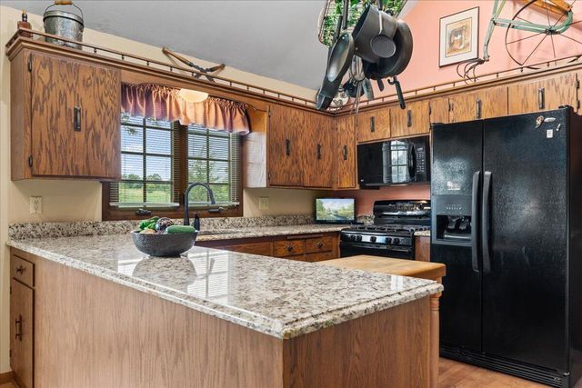 6043 State Highway 144, West Bend, WI 53095