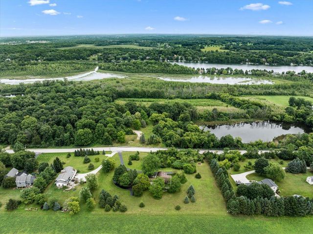 6043 State Highway 144, West Bend, WI 53095
