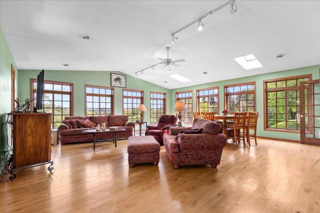 6043 State Highway 144, West Bend, WI 53095