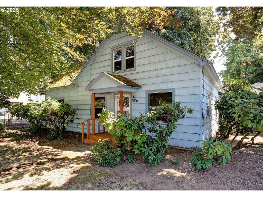 16440 Se MAIN St, Portland, OR 97233
