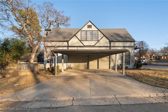 38 Courtland Street, Fort Smith, AR 72901