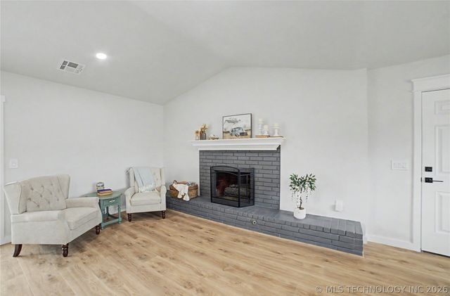17074 E 107th Street N, Owasso, OK 74055