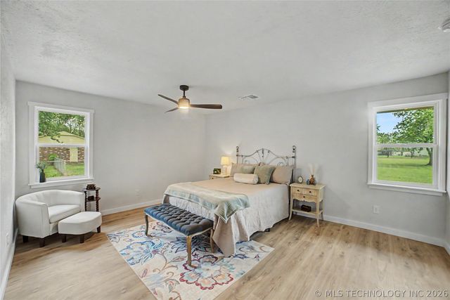 17074 E 107th Street N, Owasso, OK 74055