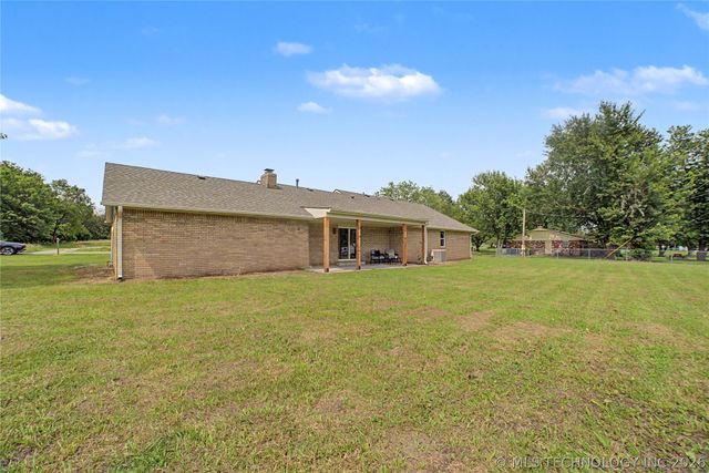 17074 E 107th Street N, Owasso, OK 74055
