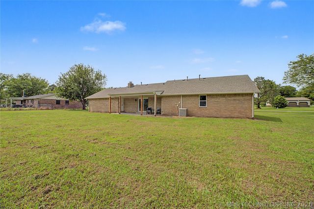 17074 E 107th Street N, Owasso, OK 74055