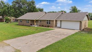 17074 E 107th Street N, Owasso, OK 74055