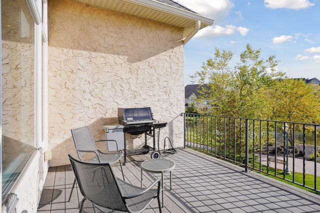 160 Stonebridge Road, Lilydale, MN 55118