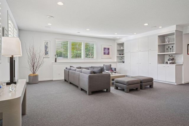 160 Stonebridge Road, Lilydale, MN 55118