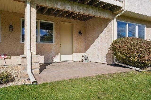 160 Stonebridge Road, Lilydale, MN 55118