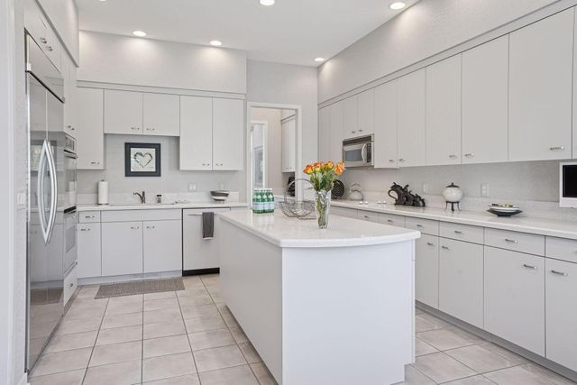 160 Stonebridge Road, Lilydale, MN 55118