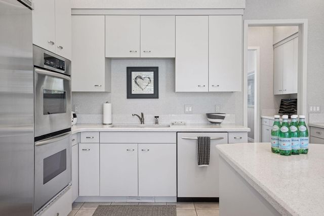 160 Stonebridge Road, Lilydale, MN 55118