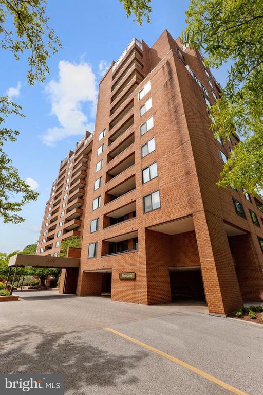 111 HAMLET HILL RD #411, Baltimore, MD 21210