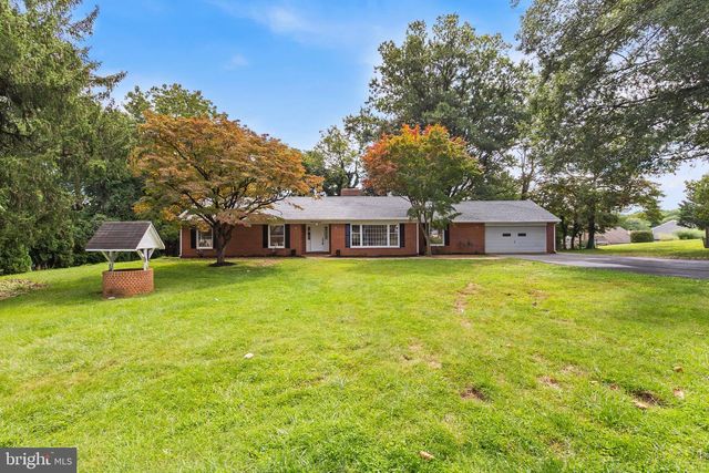 2530 VETERANS DR, Wilmington, DE 19810