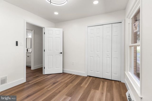 2530 VETERANS DR, Wilmington, DE 19810