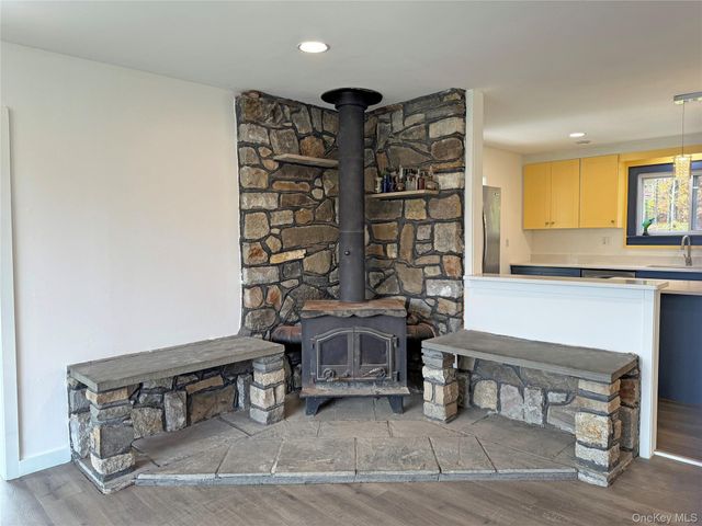 125 Main Street, Lake Katrine, NY 12449
