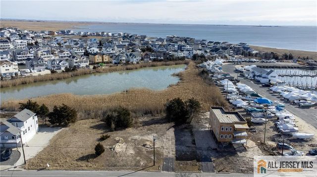 1427 Radio Road, Little Egg Harbor, NJ 08087