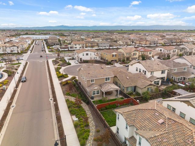 1703 Solano Court, Lathrop, CA 95330