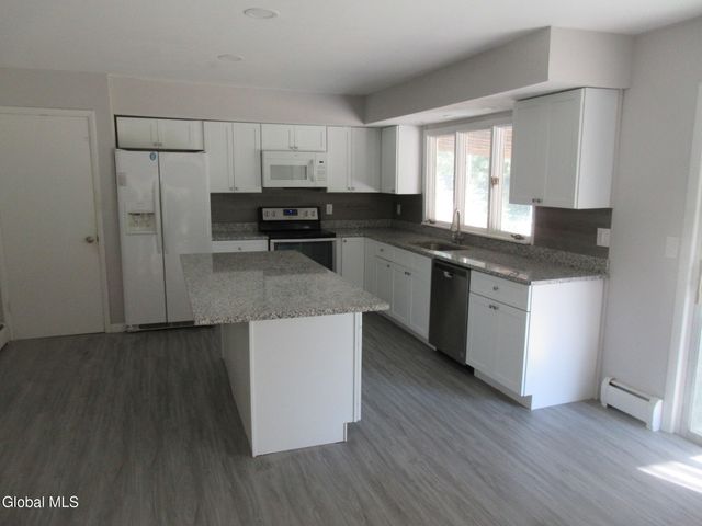 11 Ferry Street, Schuylerville, NY 12871