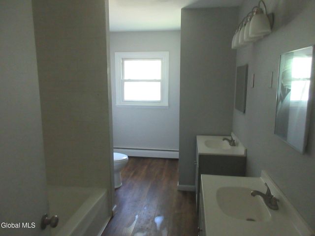 11 Ferry Street, Schuylerville, NY 12871