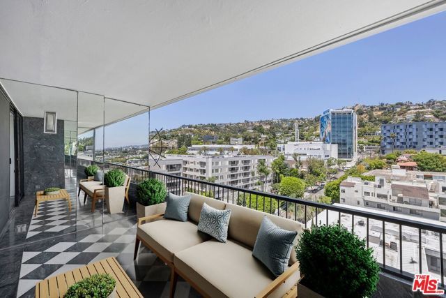 1100 Alta Loma Road 1502, West Hollywood, CA 90069