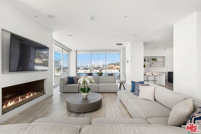 1100 Alta Loma Road 1502, West Hollywood, CA 90069