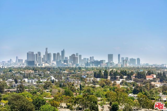 1100 Alta Loma Road 1502, West Hollywood, CA 90069
