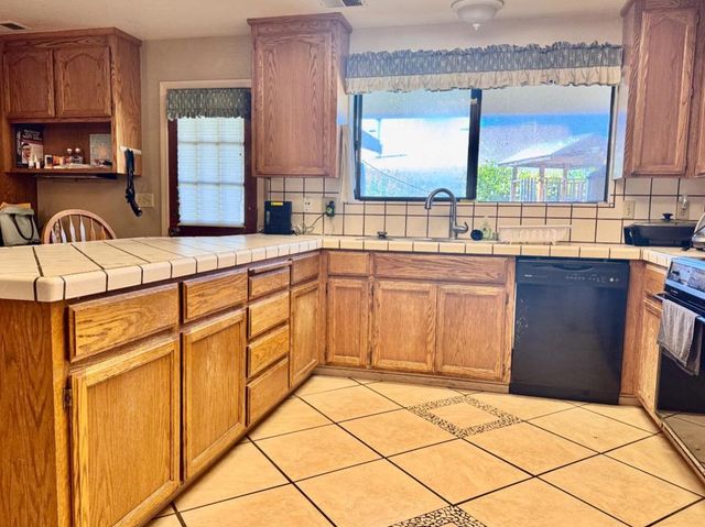 1470 Ghione Drive, Hollister, CA 95023