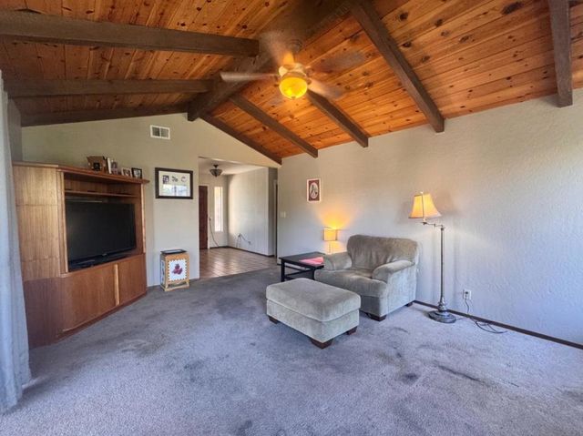 1470 Ghione Drive, Hollister, CA 95023