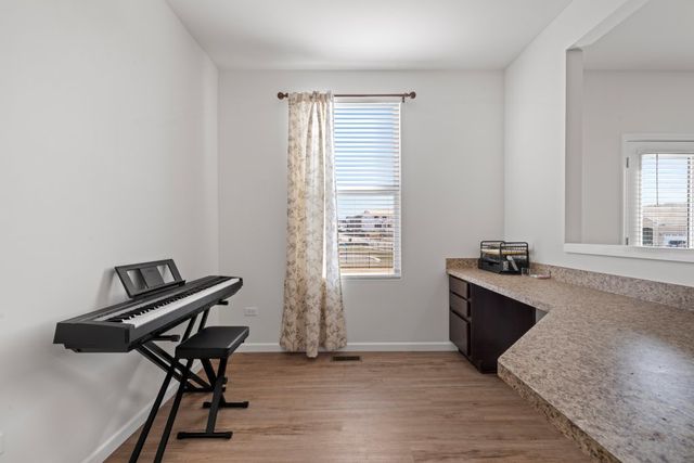 3001 Semple Way, Mundelein, IL 60060